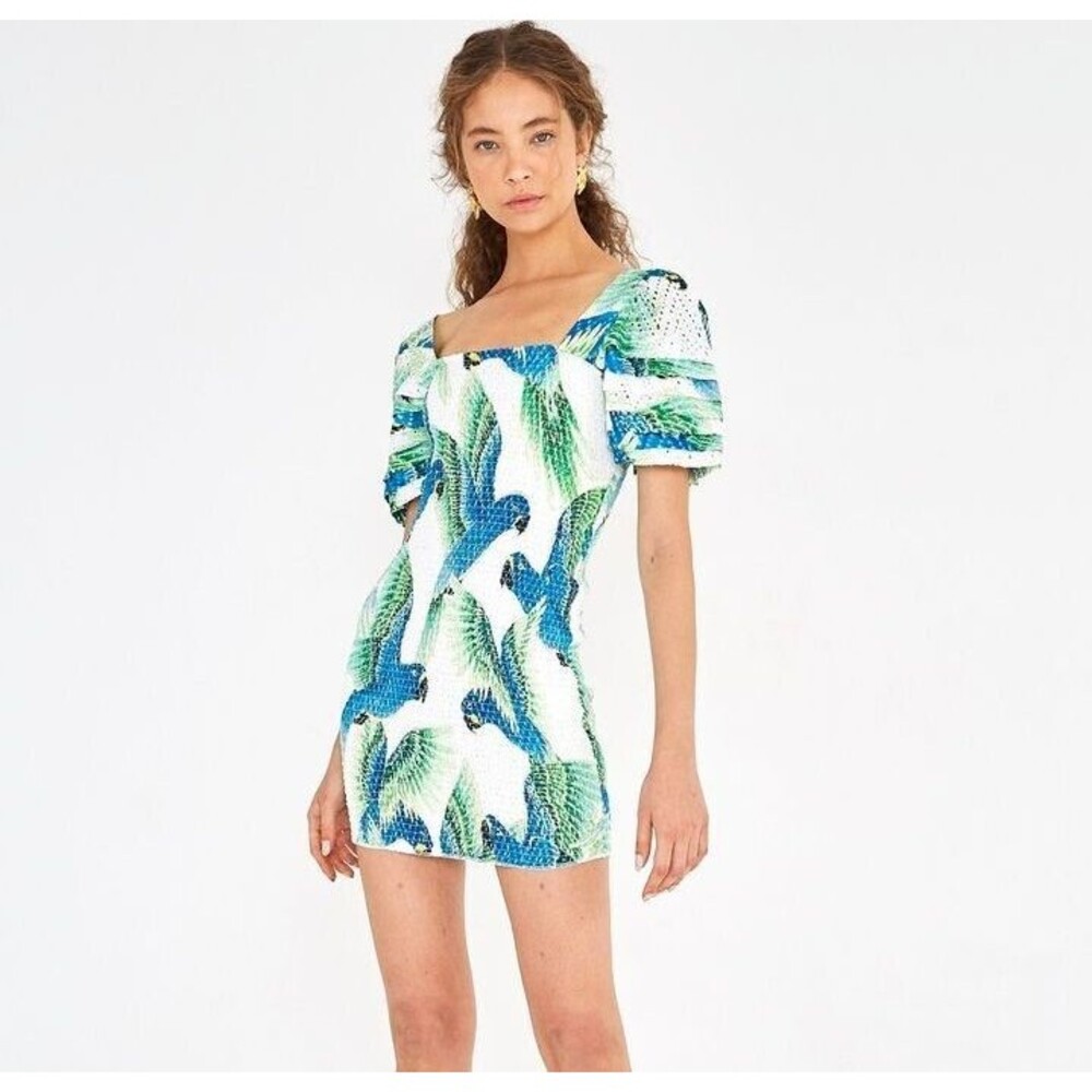 NWT. Farm Rio  Parrot Smocked Mini Dress M